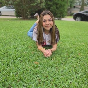 Meet your Posher, Juli